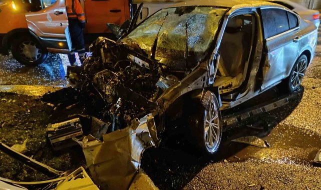 Kartal sahil yolunda kaza: 1'i ağır 6 yaralı