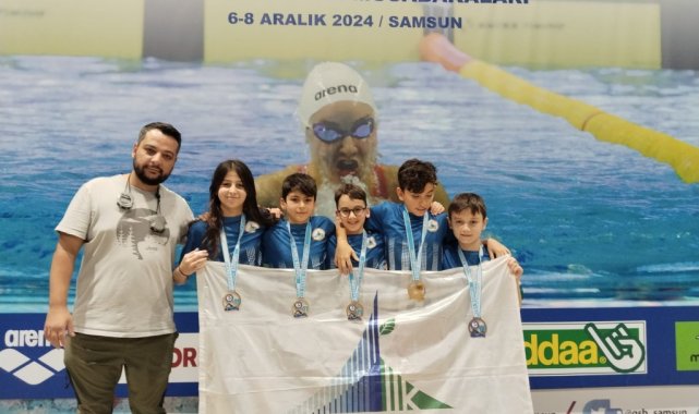 Kartepe Belediyespor yüzme takımından tarihi zafer