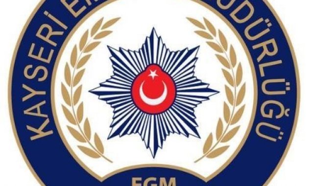 Kayseri'de 315 kilo kaçak tütün, 53 litre sahte alkol yakalandı