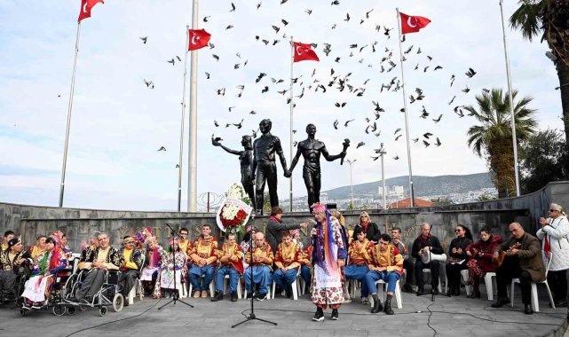 Kuşadası'nda '3 Aralık Dünya Engelliler Günü' kutlandı