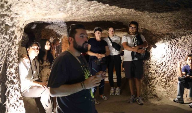 Litvanyalı turist eşine doğum gününde Kapadokya gezisi hediye etti
