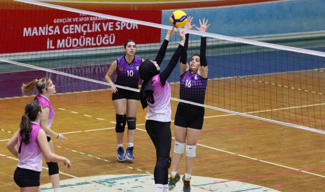 Manisa'da filenin Şampiyonu Hüma Hatun Yurdu oldu