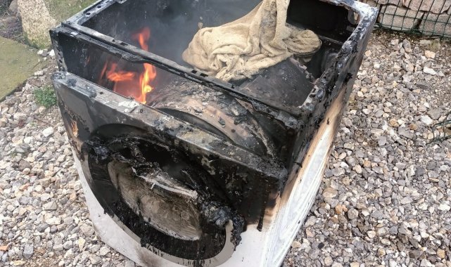 Manyas'da çamaşır makinesi yangını paniğe neden oldu