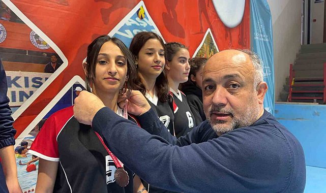 Masa tenisi müsabakaları sona erdi