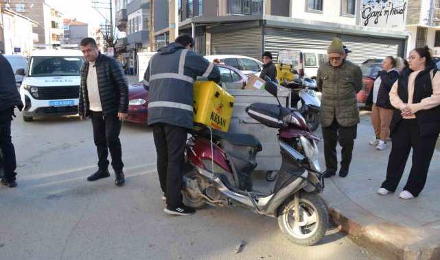 Motosiklet ile otomobil çarpıştı: 1 yaralı