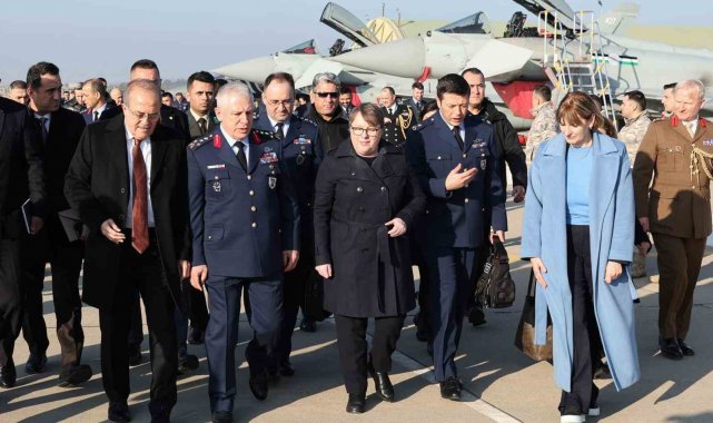 MSB, Katar'daki tatbikattan dönen Birleşik Krallık uçaklarının Ankara'ya indiğini açıkladı