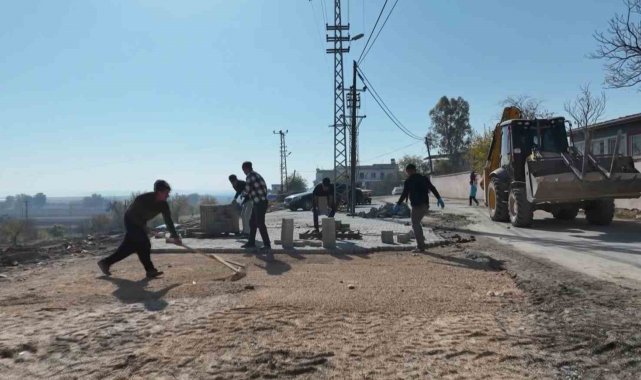 Nizip Belediyesi'nin merkez ve kırsaldaki çalışmaları devam ediyor