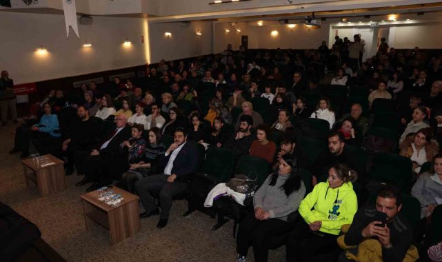 Odunpazarı Belediyesi'nden Dünya Madenciler Günü'ne özel tiyatro gösterimi