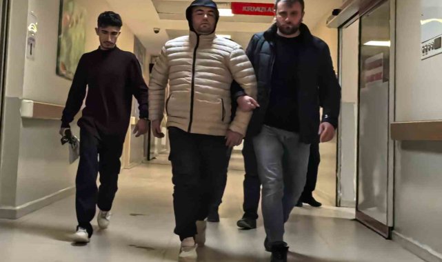 Polis ekipleri 3 uyuşturucu tacirini kovalamaca sonucu yakaladı