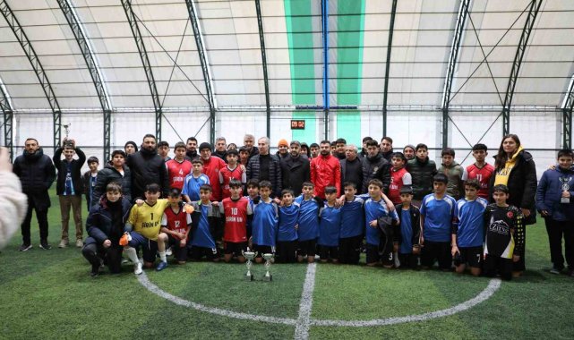 "Geleceğin Yıldızları Turnuvası"nda kupalar sahipelerini buldu