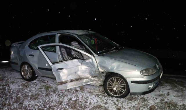 Samsun'da iki otomobil çarpıştı: 4 yaralı