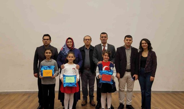 Sarıgöl'de İstiklâl Marşı'nı güzel okuma yarışması düzenlendi