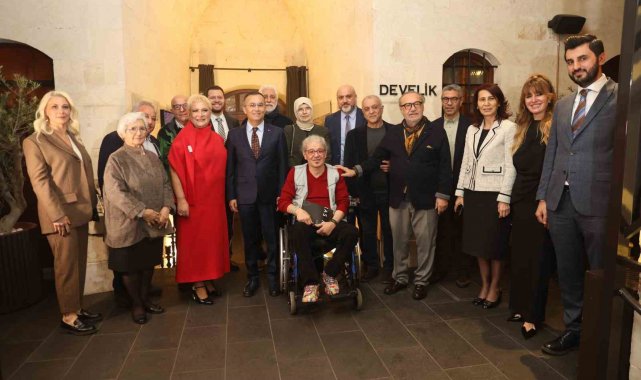Şehrin kültürel hafızası ve tarihini çağdaş sanatla birleştiren "Miras" sergisi açıldı