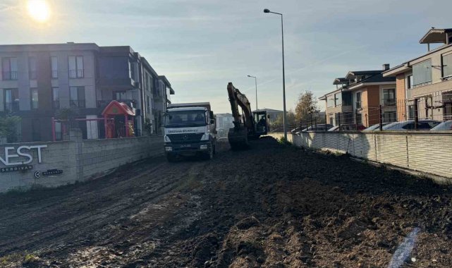 Serdivan trafiğini rahatlatacak yol projesinde ilk adım atıldı