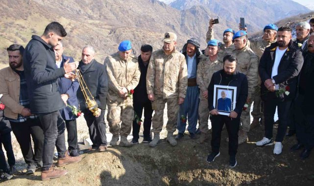 Şırnak'ta kanaat önderi son yolculuğuna uğurlandı