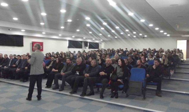 Tercan'da etik eğitim semineri verildi