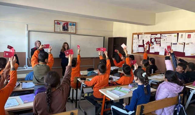 Tunceli'de 112 Acil Çağrı Merkezi ekipleri, vatandaşları bilgilendirdi