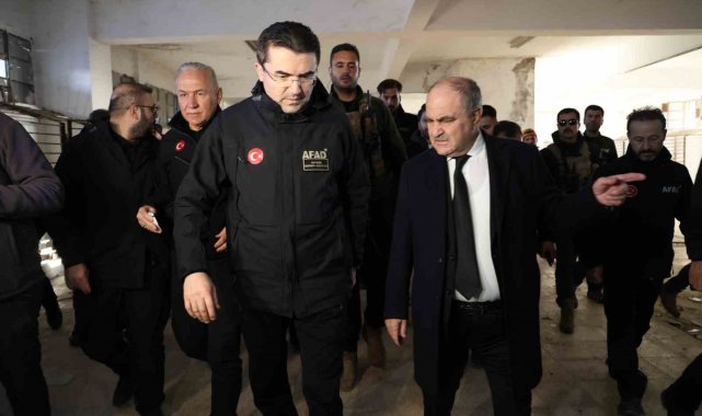 Türkiye'nin Şam Maslahatgüzarı Köroğlu: "Yarın hem başbakan hem de Ahmed eş-Şara ile görüşeceğiz"