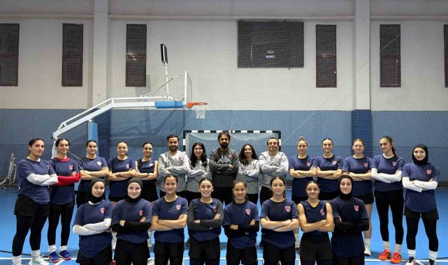 Ümit Milli Kadın Hokey Takımı'na Muğla'dan 8 sporcu