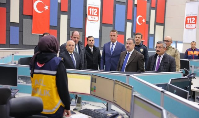 Vali Eldivan, 112 Acil Çağrı Merkezinde incelemede bulundu