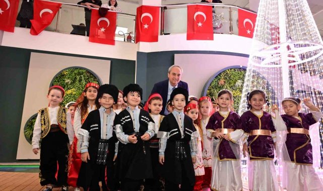 Yerli Malı Haftası'nda Türkiye'yi 7 bölge ve 81 iliyle tanıttılar