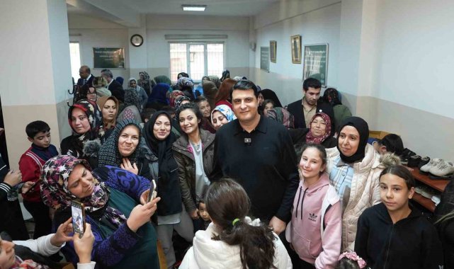 Yılmaz, Çıksorut'ta halkla bir araya geldi