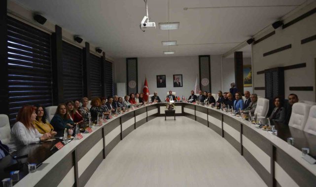 Yunus Emre Enstitüsü ve İstanbul İl Milli Eğitim Müdürlüğü, Türkiye ile Romanya arasında dil ve kültür köprüleri kuruyor