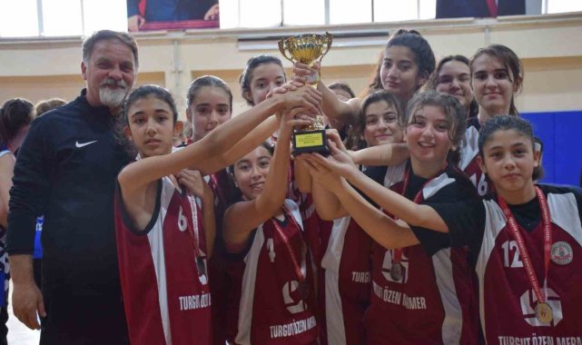 Bilecik'te Yıldız Kızlar Basketbol Müsabakaları tamamlandı