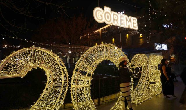 Kapadokya yeni yıla havai fişek gösterileri ile girdi