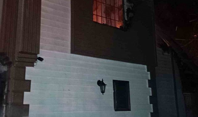 Mersin'de ev yangını