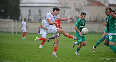 1923 Mustafakemalpaşa Spor- Efeler 09 SFK:0-0