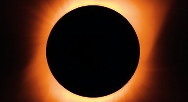 'Süper Ay' ve 'Şeytan Boynuzu' güneş tutulması aynı anda görülecek