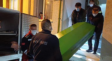 Açık unutulan ocaktan sızan gazdan zehirlenip öldü