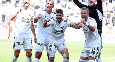 Altay liderle oynuyor