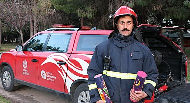 Antalya'da ramazan topu geleneği ses bombası ile sürdürülüyor