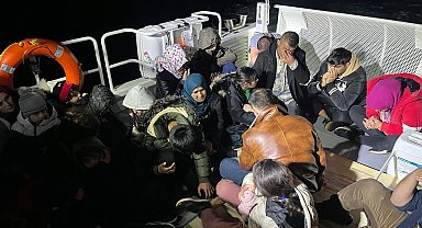 Ayvacık açıklarında 11'i çocuk 23 kaçak göçmen yakalandı