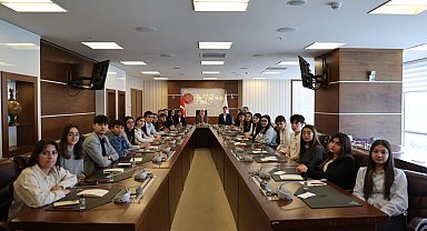 Bakan Göktaş, Azerbaycan'dan gelen şehit çocuklarıyla buluştu