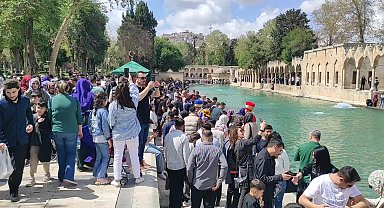 Balıklıgöl'e ziyaretçi akını