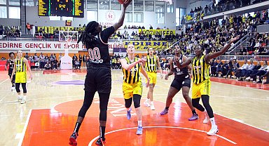 Çimsa ÇBK Mersin Kadınlar Türkiye Dörtlü Finali'nde adını finale yazdırdı