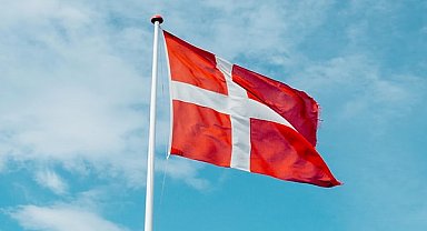 Danimarka 2026'dan itibaren kadınları zorunlu olarak askere almaya başlayacak