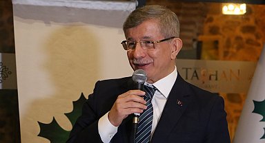 Davutoğlu: Başbakanlıktan ayrılma sebebim yolsuzluk ile mücadeledir