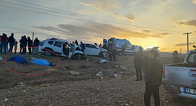 Diyarbakır'da 'hatalı sollama' nedeniyle 4 araç kazaya karıştı; 3 ölü, 6 yaralı