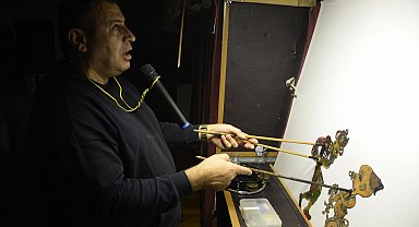 Gölge oyunu Hacivat- Karagöz geleneğini yaşatıyor