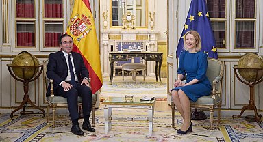 İspanya: Ukrayna'nın tam egemenliğini sağlamayan bir planı asla kabul etmeyeceğiz