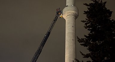 İstanbul - Beyoğlu Molla Çelebi Camii'nde çıkan yangın söndürüldü