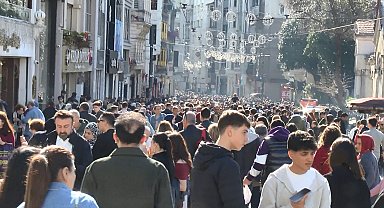 İstanbul - İstiklal Caddesi'ne bayram yoğunluğu
