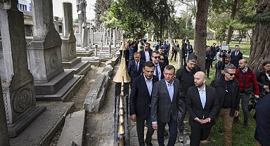 İstanbul - Özgür Özel, Şehzadebaşı Camii'ni ziyaret etti