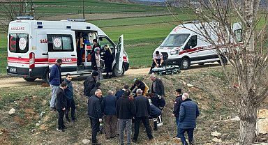 Kastamonu'da takla atan otomobildeki çift yaralandı