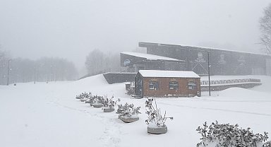 Kuzuyayla Tabiat Parkı beyaza büründü