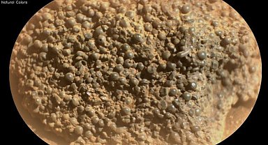 Mars'ta yeni bir kaya keşfedildi